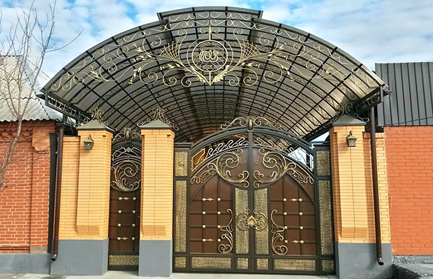 Купить или заказать ворота для дома с навесом - стильные и надежные решения для вашего участка в Егорьевске от 42516 руб | ВоротМастер-Грь