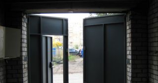 Купить гаражные ворота распашные Егорьевск, цена от 3923 руб.